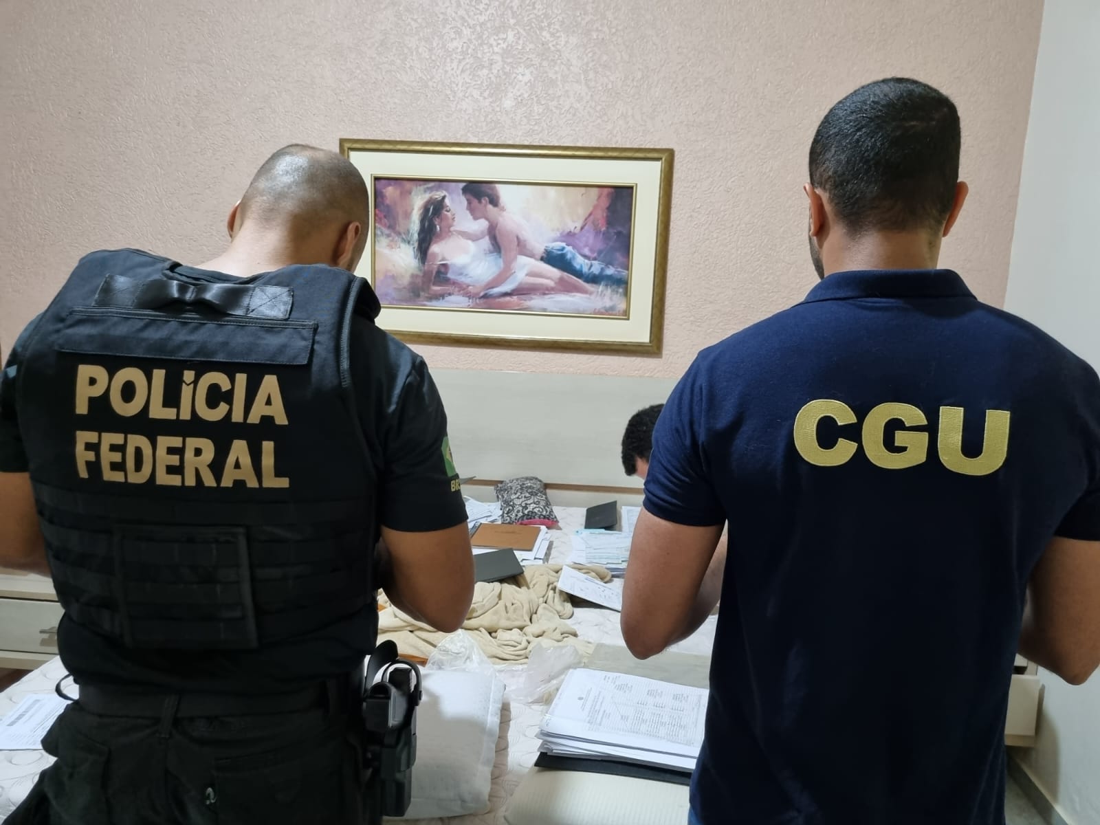 POLÍGRAFO: PF deflagra operação contra esquema de fraudes na Secretaria de Saúde
