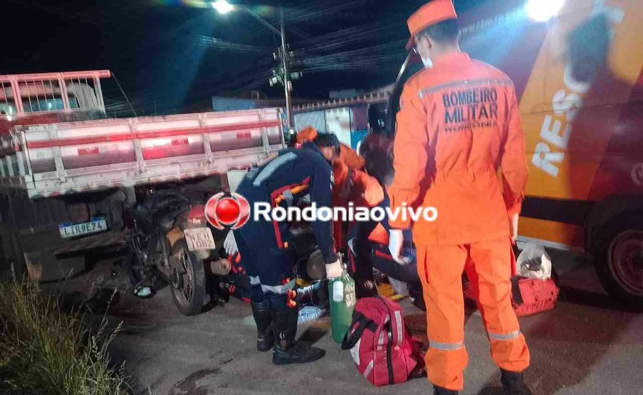 TRÁGICO: Motoboy de delivery morre após bater na traseira de caminhão parado 