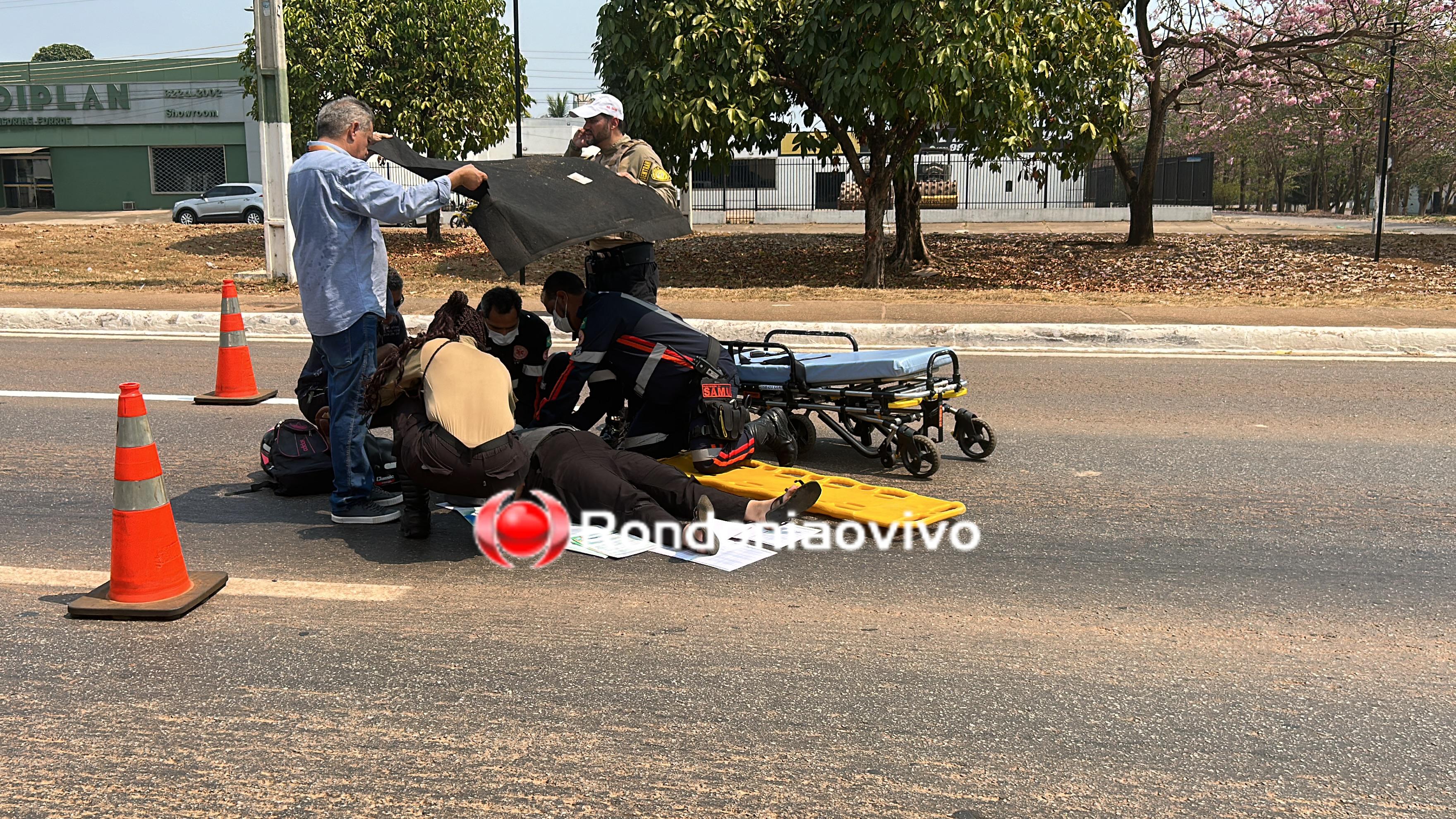 VÍDEO: Mãe e filha sofrem acidente na Avenida Jorge Teixeira