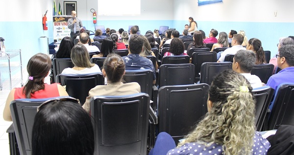 PREPARAÇÃO: Formação e capacitação de pregoeiros no auditório do Sebrae