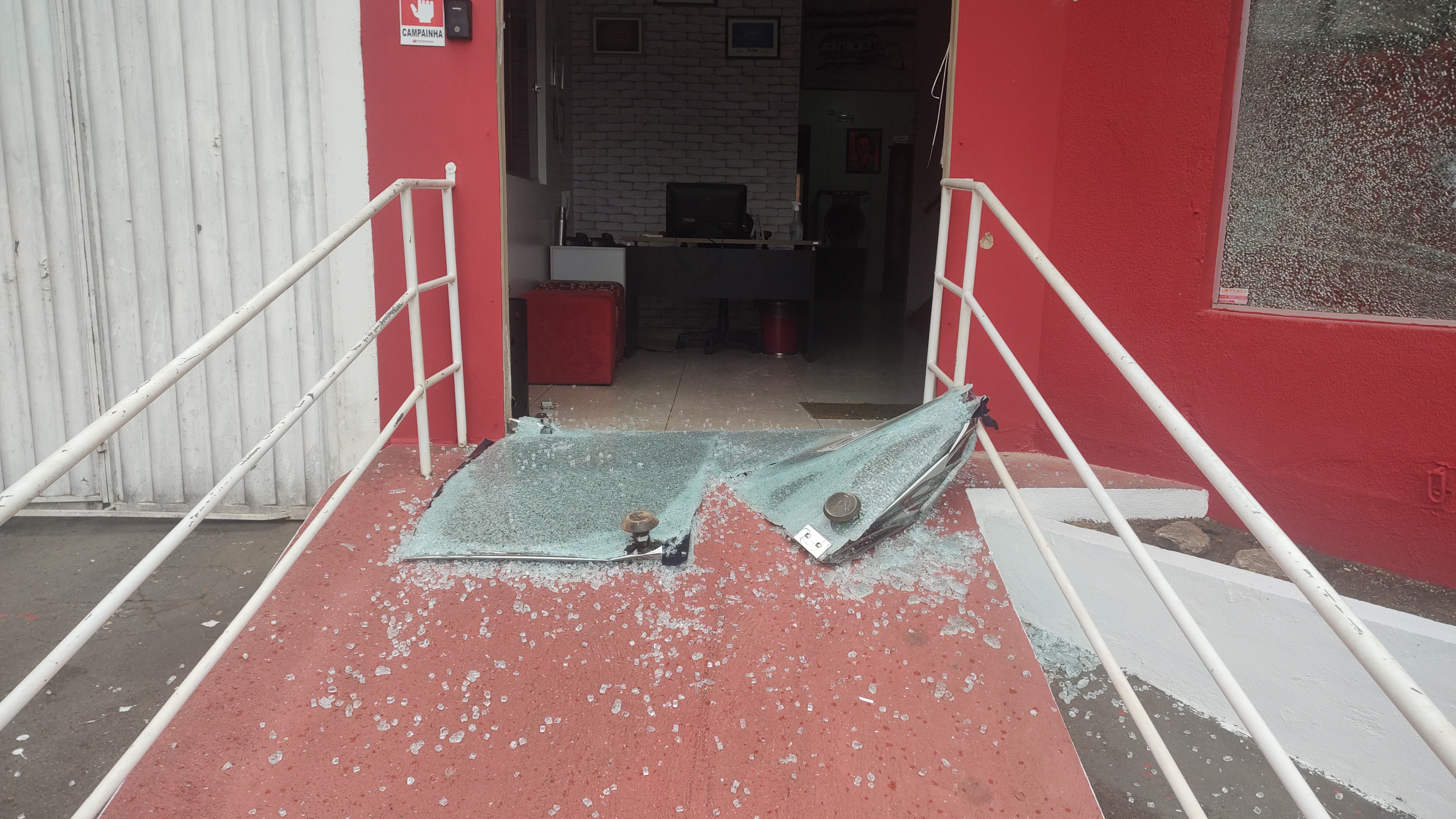 VIOLÊNCIA A TIROS: Instituto Rondoniense de Direito Constitucional repudia ataque ao Rondoniaovivo 