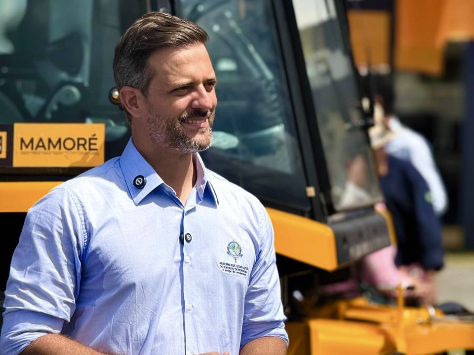 LUCAS TORRES: R$ 1,2 milhão de emenda do deputado garante novos implementos agrícolas 