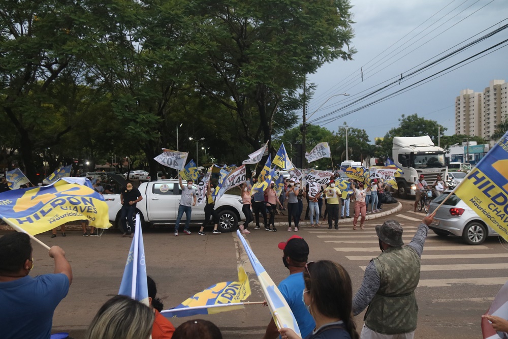 ELEIÇÕES: Pit stops nas ruas da capital demonstram popularidade de Hildon Chaves