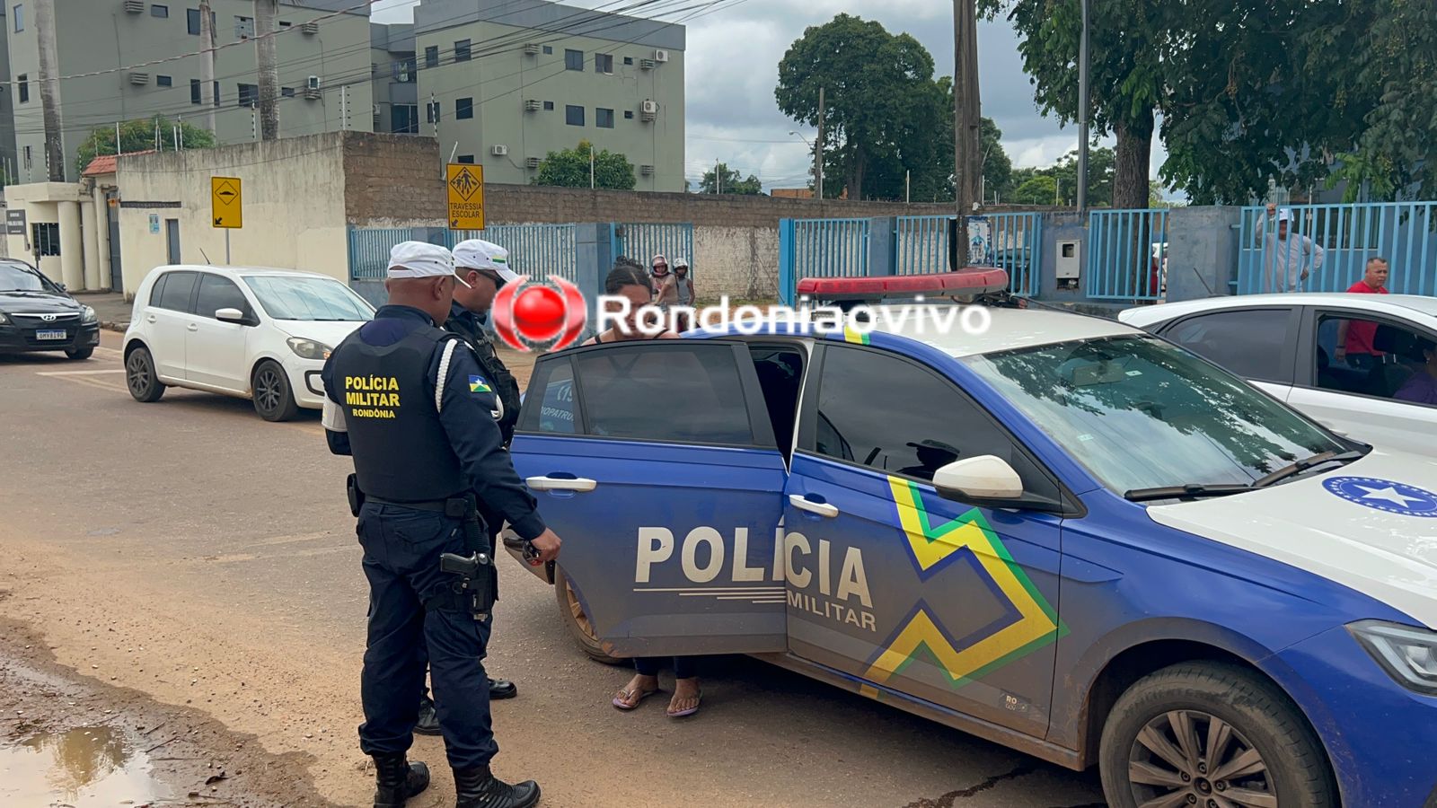 EMBRIAGADA: Após grave acidente com passageiro, condutora de moto acaba presa