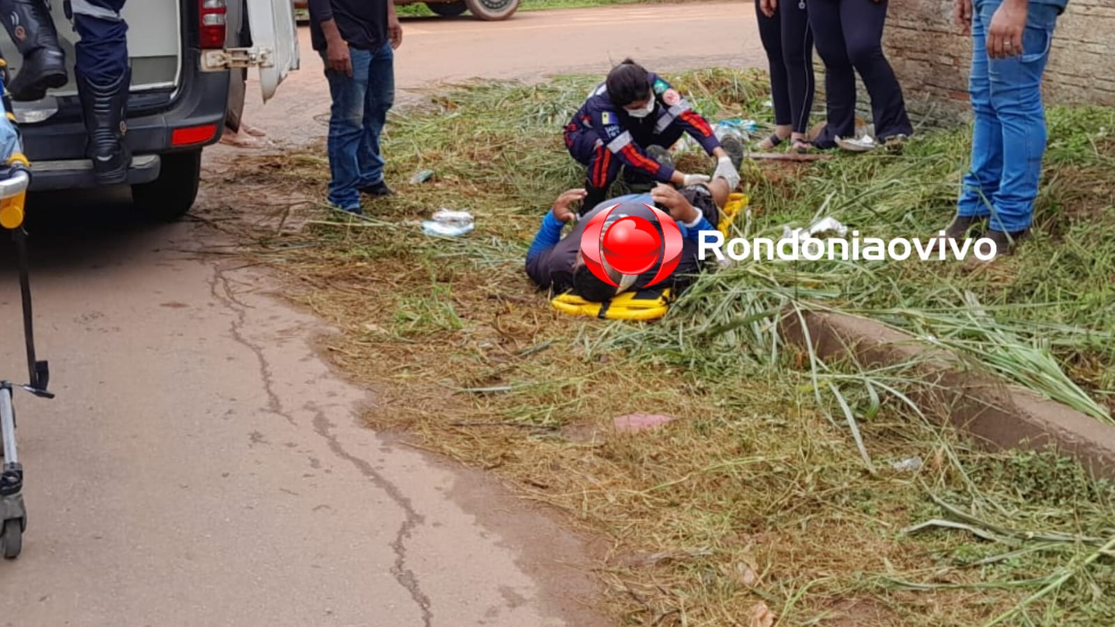 IMPRUDÊNCIA: Motociclista sofre grave fratura em acidente na zona Leste