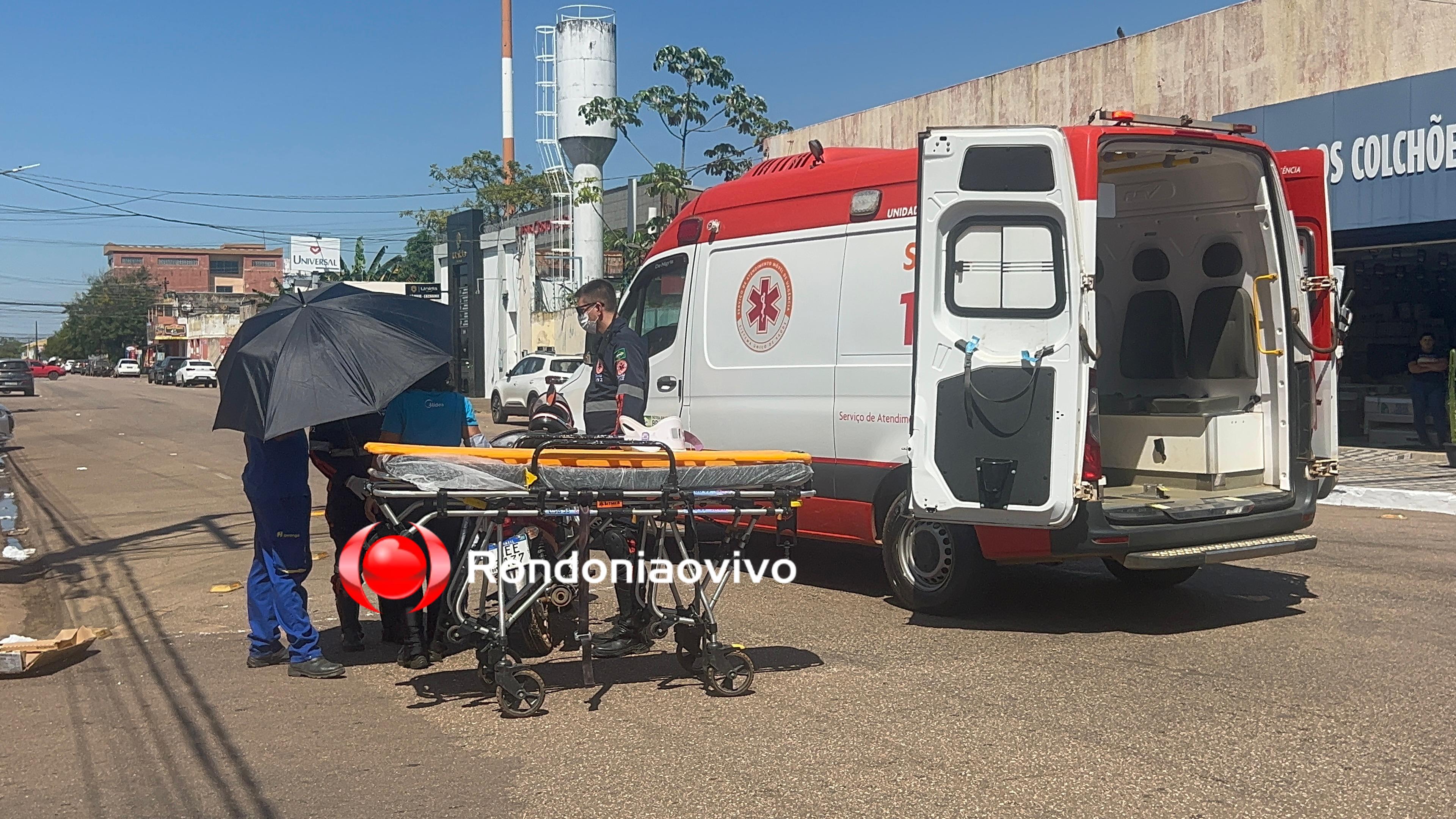 ASSISTA: Condutora de HB20 invade preferencial e atropela mulher em Honda Biz