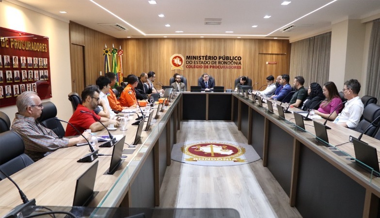 RISCO GRAVE: Órgãos de fiscalização discutem irregularidades no IML de Porto Velho