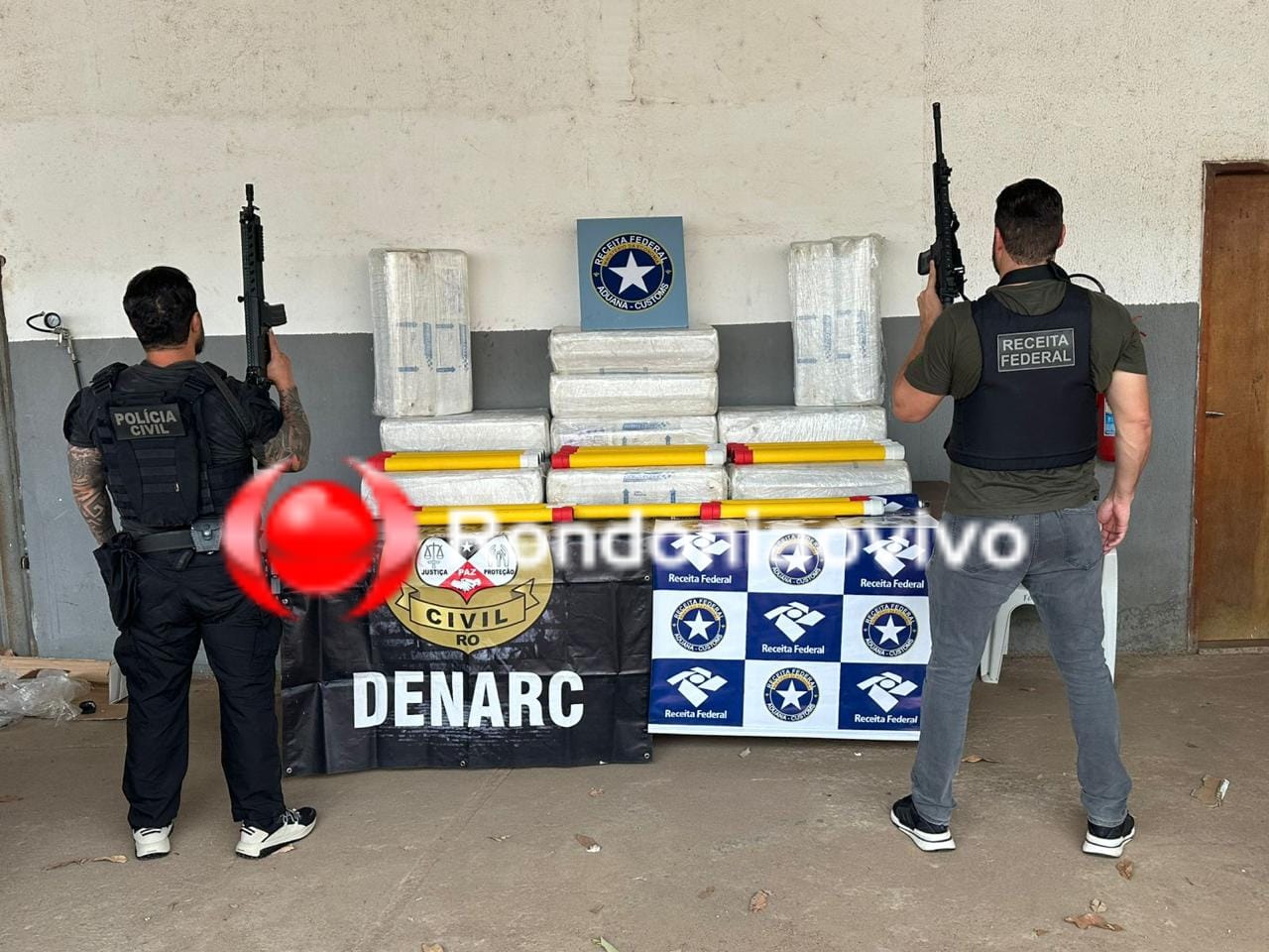 VÍDEO: Denarc e Receita Federal apreendem 350 quilos de skunk na BR-319