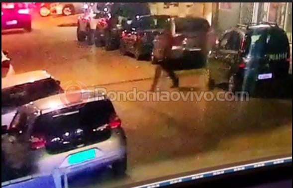ASSISTA: Vídeo mostra criminosos furtando objetos em carro de sargento da PM