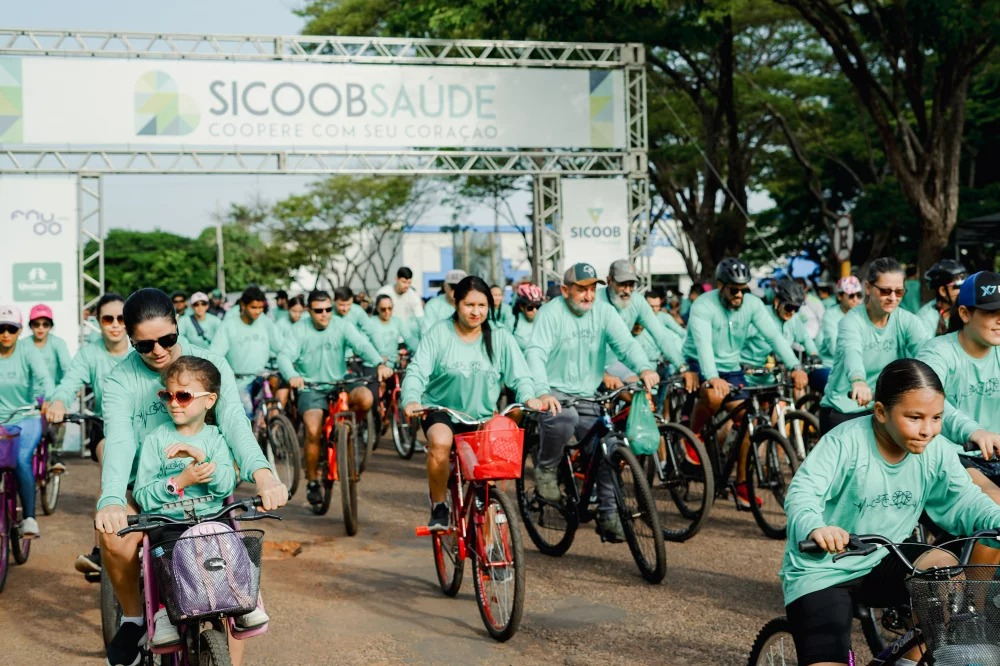 SICOOB SAÚDE 2025: Passeio ciclístico reúne mais de 18,7 mil pessoas em quatro estados