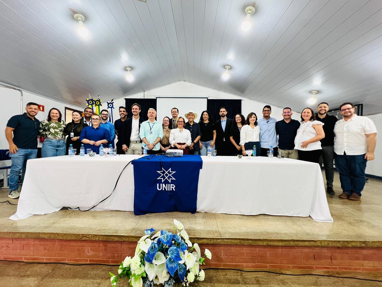 CONFÚCIO MOURA: Senador visita UNIR e acompanha avanços realizados com recursos de suas emendas