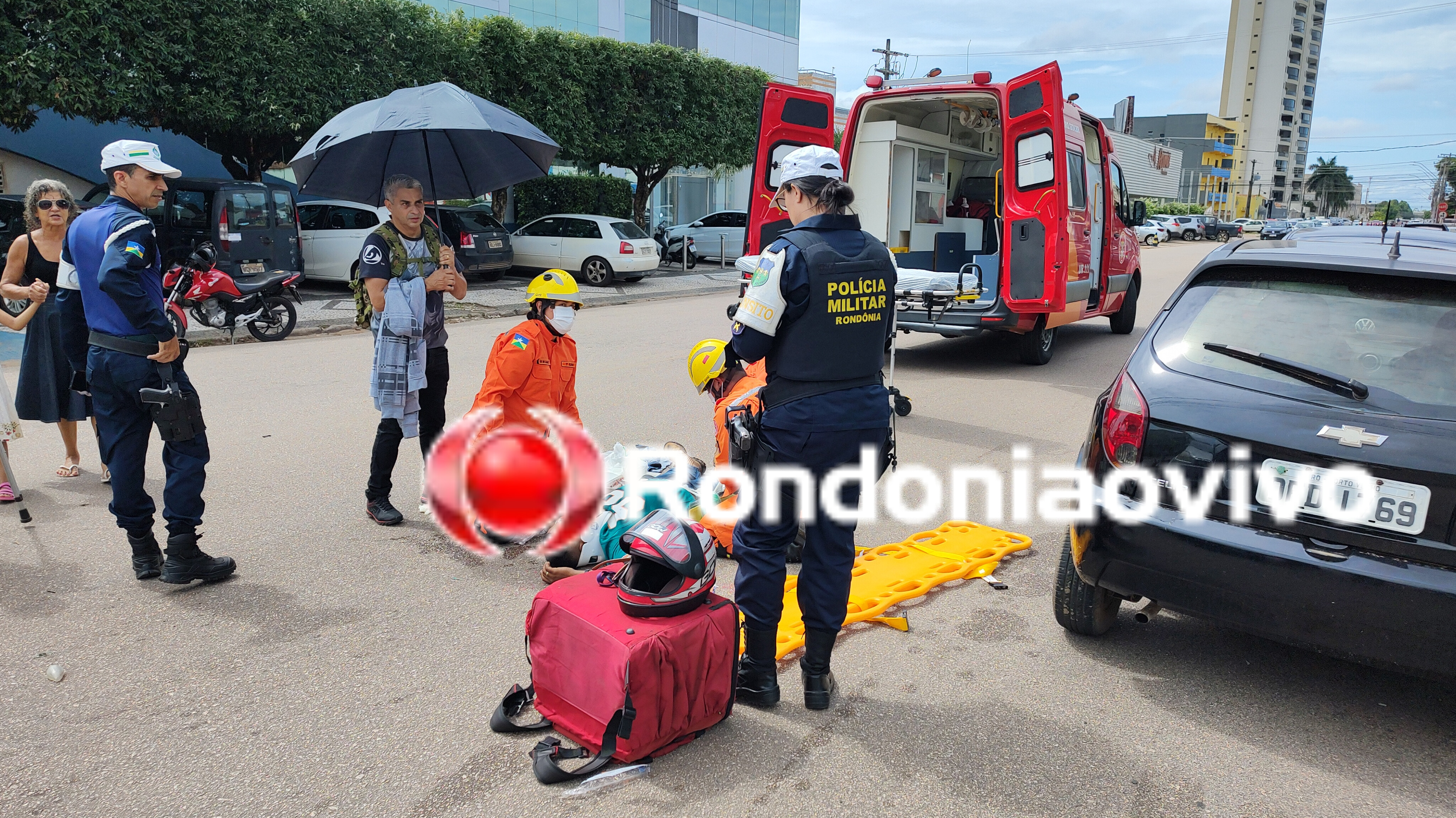 VÍDEO: Motoboy sofre gravíssimo acidente na Avenida Carlos Gomes