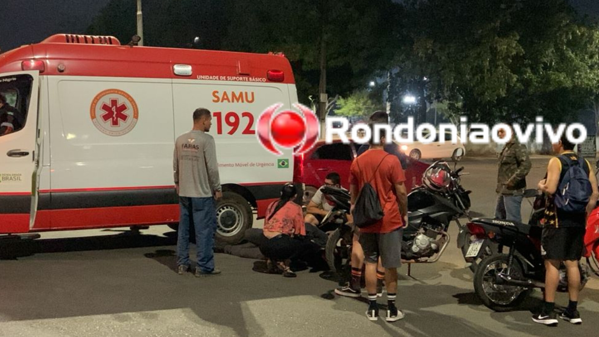 OUTRO ACIDENTE: Batida entre duas motos em rotatória deixa homem de 42 anos ferido 