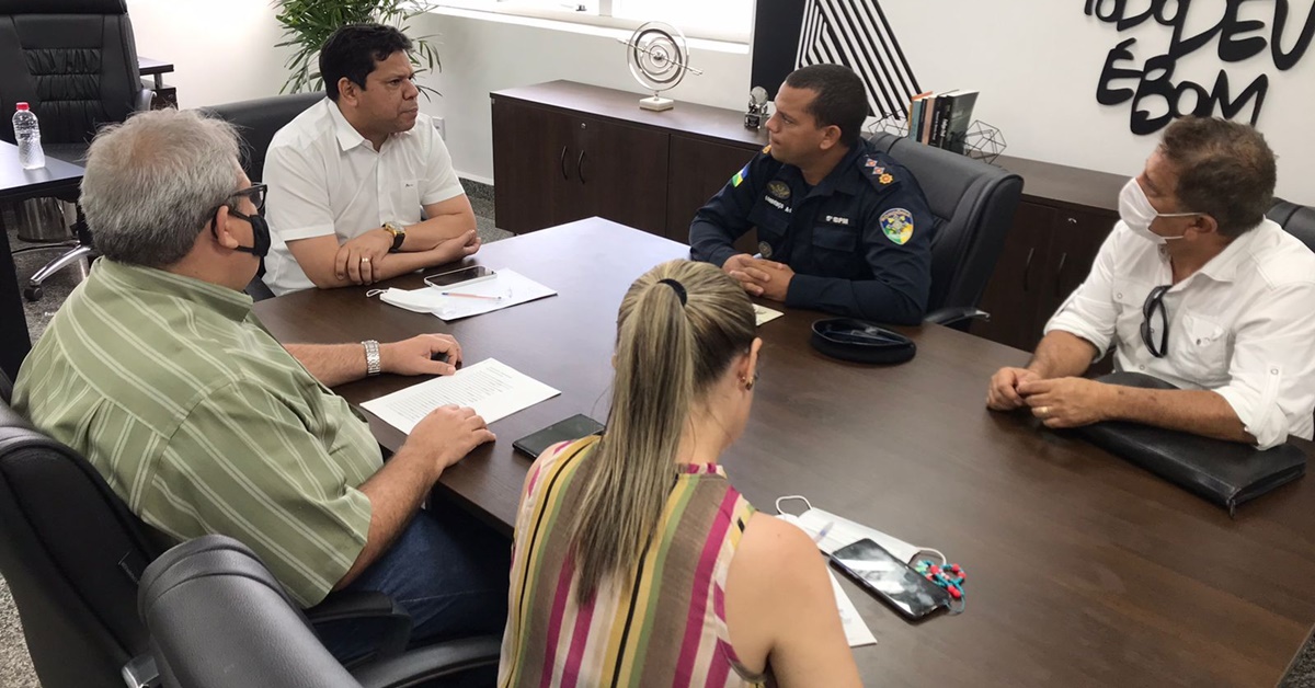 DEPUTADO: Comandante do 5ºBPM agradece Jair Montes por voto de louvor a tropa