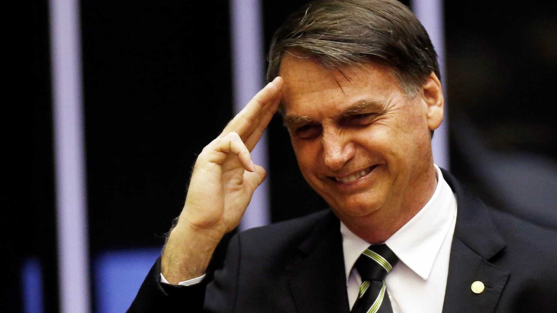 HOMENAGEM: Bolsonaro deve inaugurar colégio militar que leva nome de seu pai