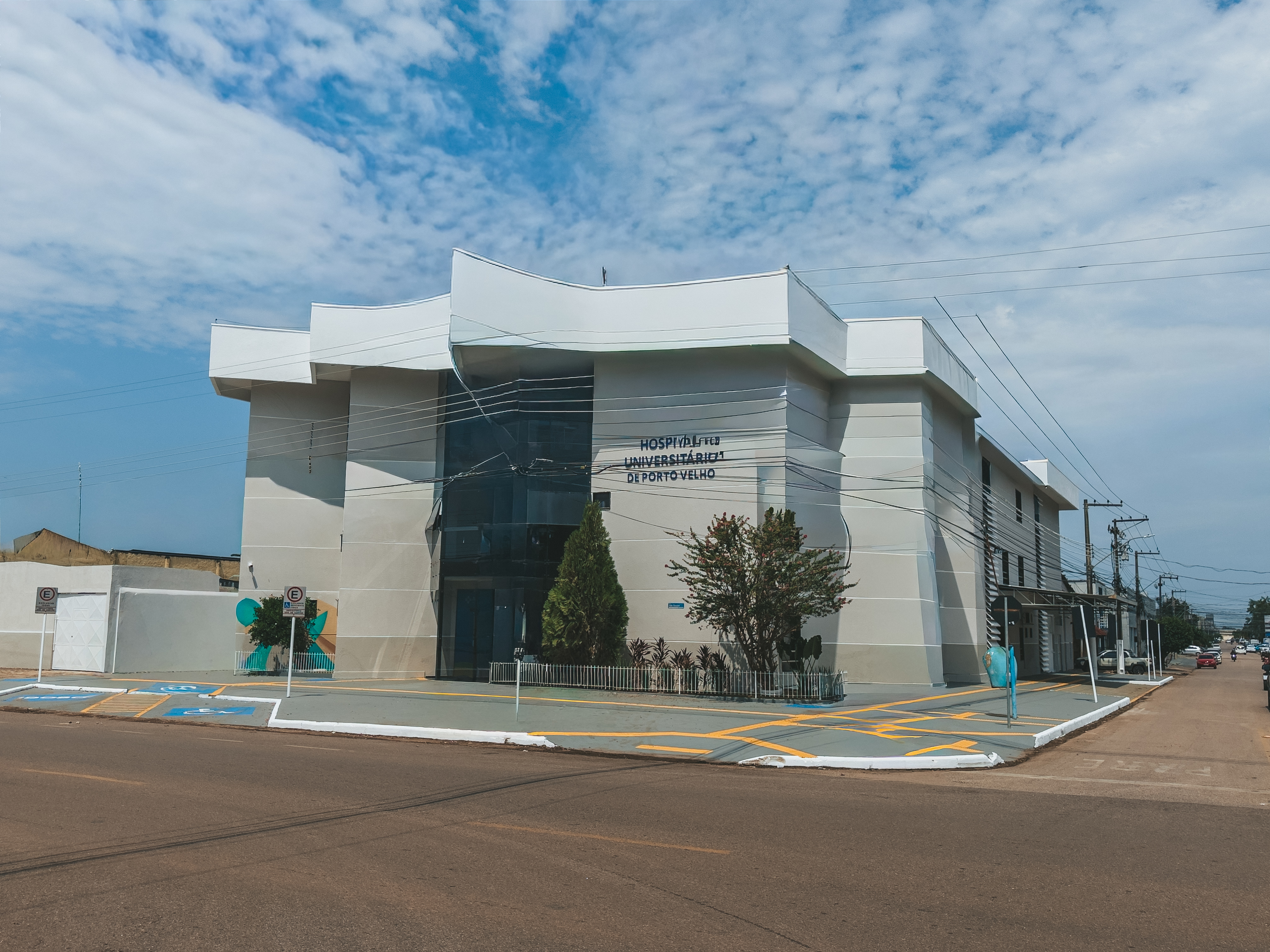 ORIENTAÇÃO: Consultas no Hospital Universitário ocorrem só pela regulação municipal 