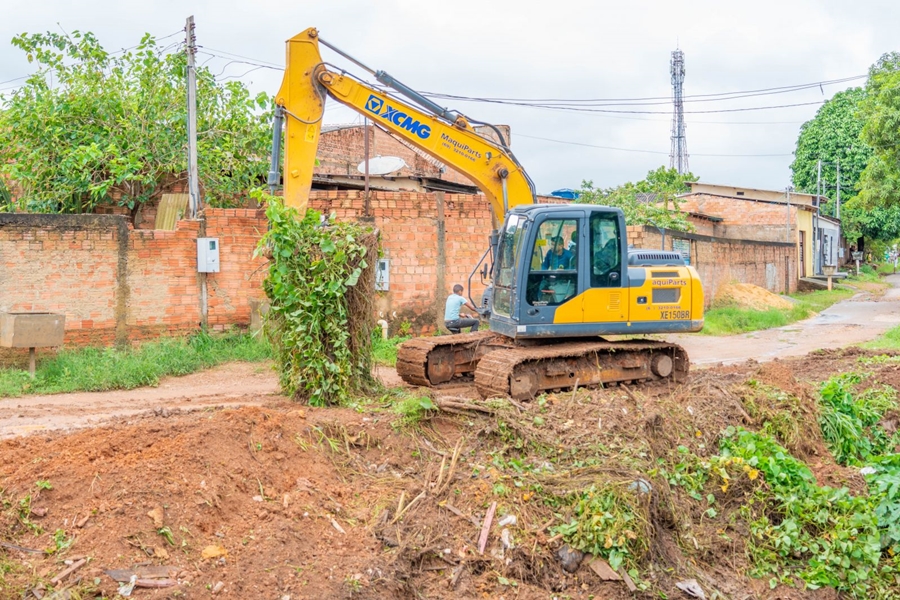 CIDADE LIMPA: Cerca de 2 mil toneladas de entulhos já foram removidos das ruas de Porto Velho