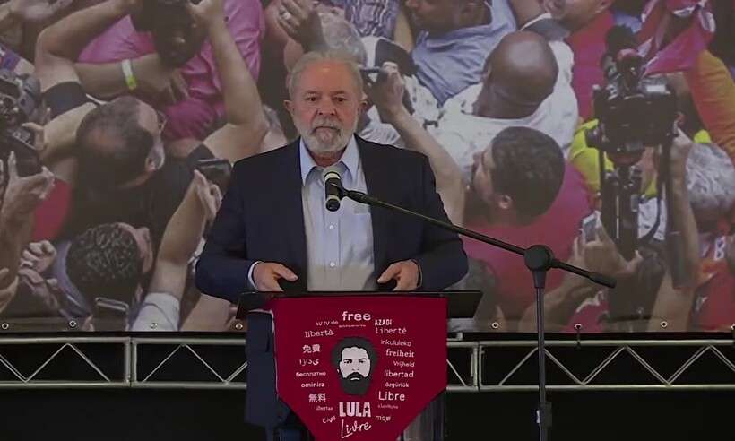 COLETIVA: 'Fui vítima da maior mentira jurídica em 500 anos de história', declarou Lula