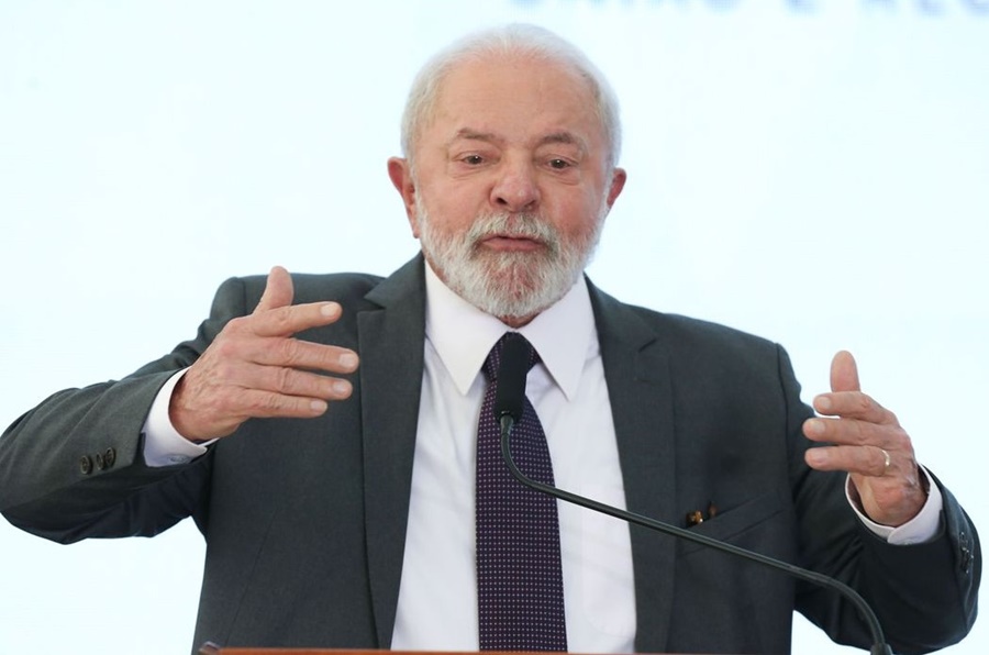 RECUPERAÇÃO:  Lula adia embarque à China após apresentar pneumonia leve