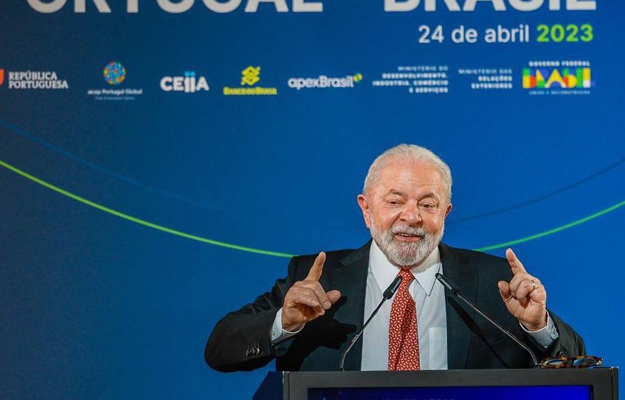 EM PORTUGAL: Lula reforça crítica ao atual nível da taxa Selic