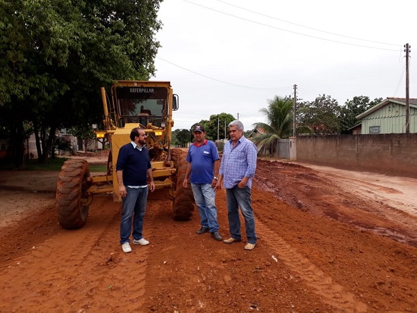MANUTENÇÃO: Laerte Gomes garante serviços de limpeza em Alvorada do Oeste