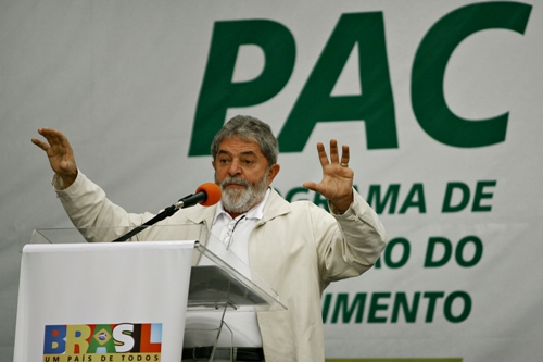 Lula chantageia o Congresso para aprovar CPMF, afirma deputado Moreira Mendes