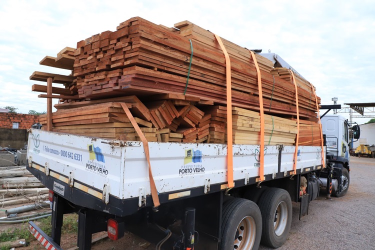 TRANSPORTE: Madeira doada será utilizada na reforma de pontes em Calama