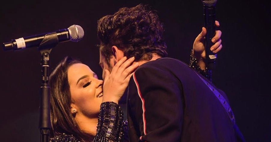 AMOR: Fernando Zor e Maiara reatam namoro; cantor levou sogro a show