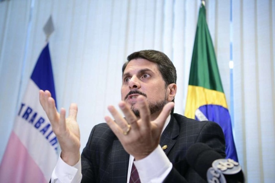 INVESTIGAÇÃO: PF faz buscas no gabinete do senador Marcos do Val