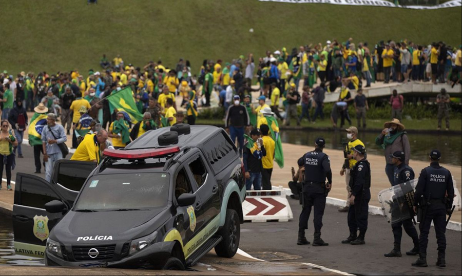 VANDALISMO: Moraes liberta mais 130 pessoas presas por atos golpistas de janeiro