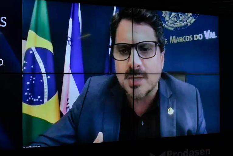 REVELAÇÕES: Marcos do Val diz que Bolsonaro fez pressão por golpe e renuncia a mandato