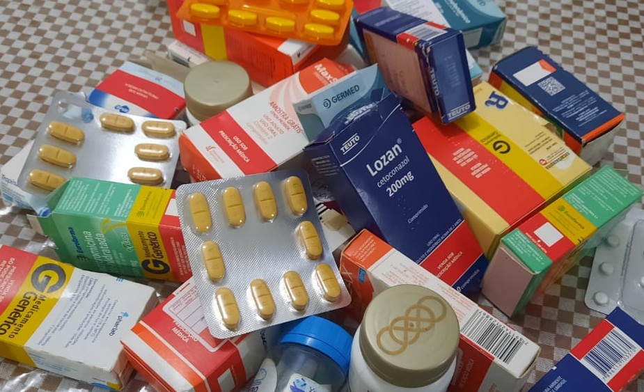 SAÚDE: Os riscos da automedicação e do uso indiscriminado de medicamentos