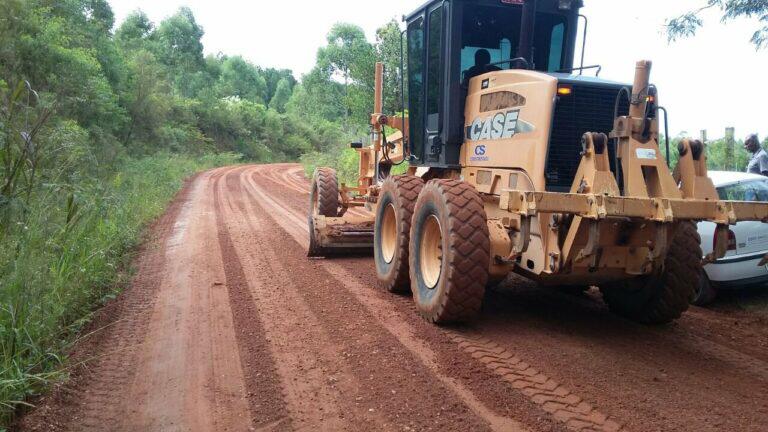 SETOR CHACAREIRO: Com recurso de Geraldo da Rondônia, Monte Negro inicia recuperação de estradas