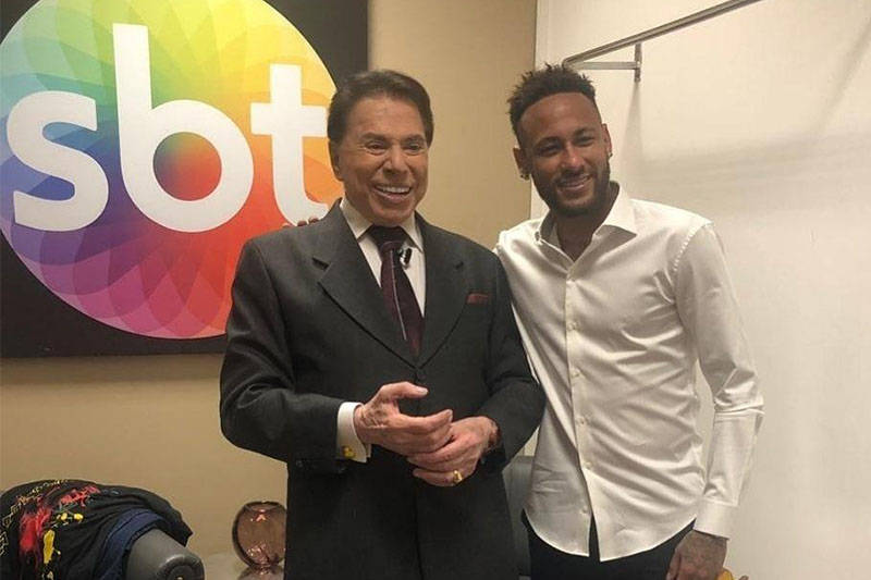 PARTICIPAÇÃO NO SBT Silvio Santos recebe Neymar em gravação de seu programa no SBT