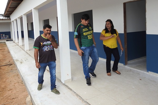 Obra de escola beneficiada com emenda de Cleiton Roque está em conclusão
