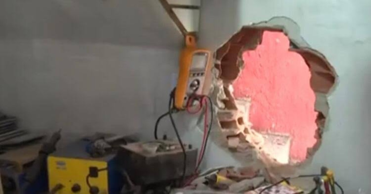 OUSADOS: Bandidos fazem buraco na parede e furtam diversos celulares em loja
