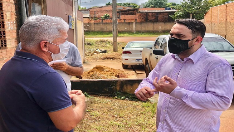 AREIA BRANCA: Márcio Oliveira tem pedido atendido e prefeitura realiza mutirão de limpeza