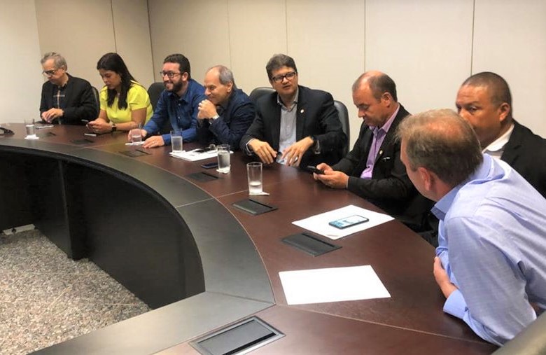 POLICIAIS CIVIS: Geraldo da Rondônia participa de reunião de reivindicação de melhorias