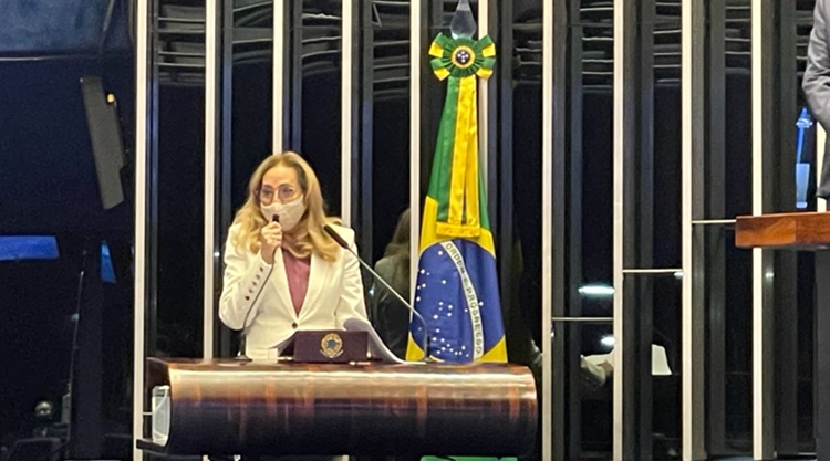 NOVATA: Maria Eliza assume como senadora de RO e promete lutar pela educação