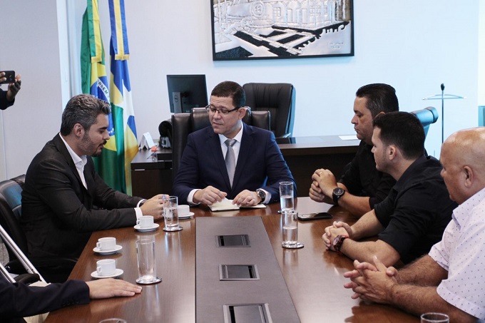 DESENVOLVIMENTO: Governador Marcos Rocha discute continuidade de obras do Estado nos municípios