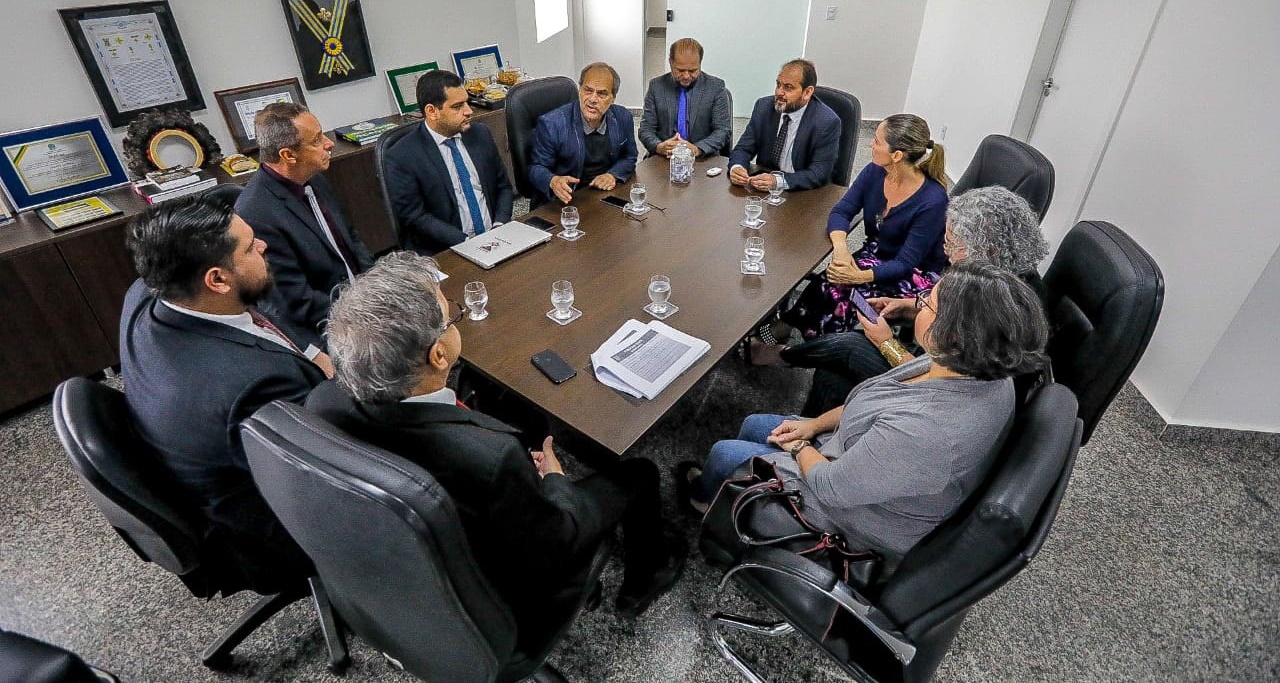 PRESIDENTE: Laerte Gomes se reúne com cúpula da PC para discutir melhorias à categoria