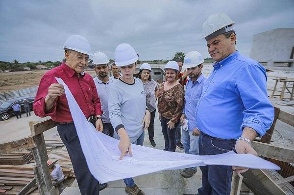 VISTORIA: Presidente da Assembleia visita obras do Hospital de Seringueiras