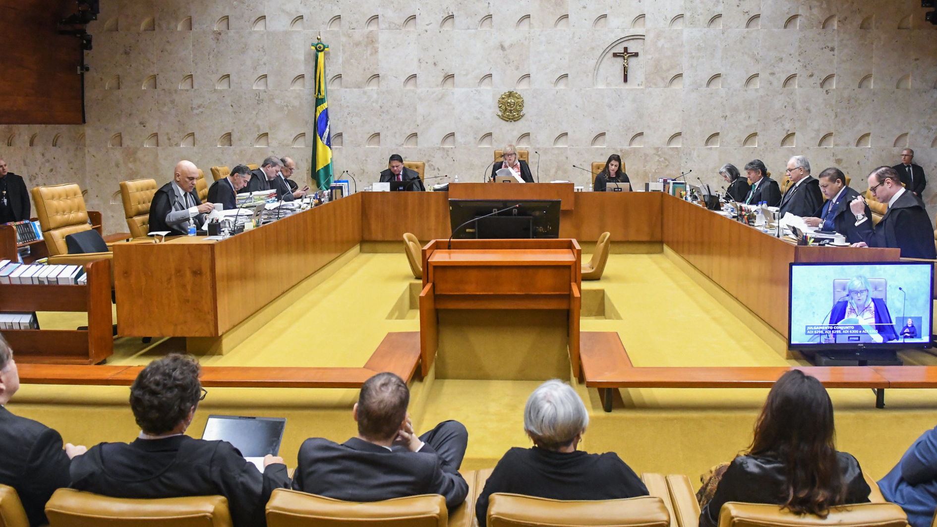 8 DE JANEIRO: TSE inicia julgamento de três ações contra o ex-presidente Bolsonaro