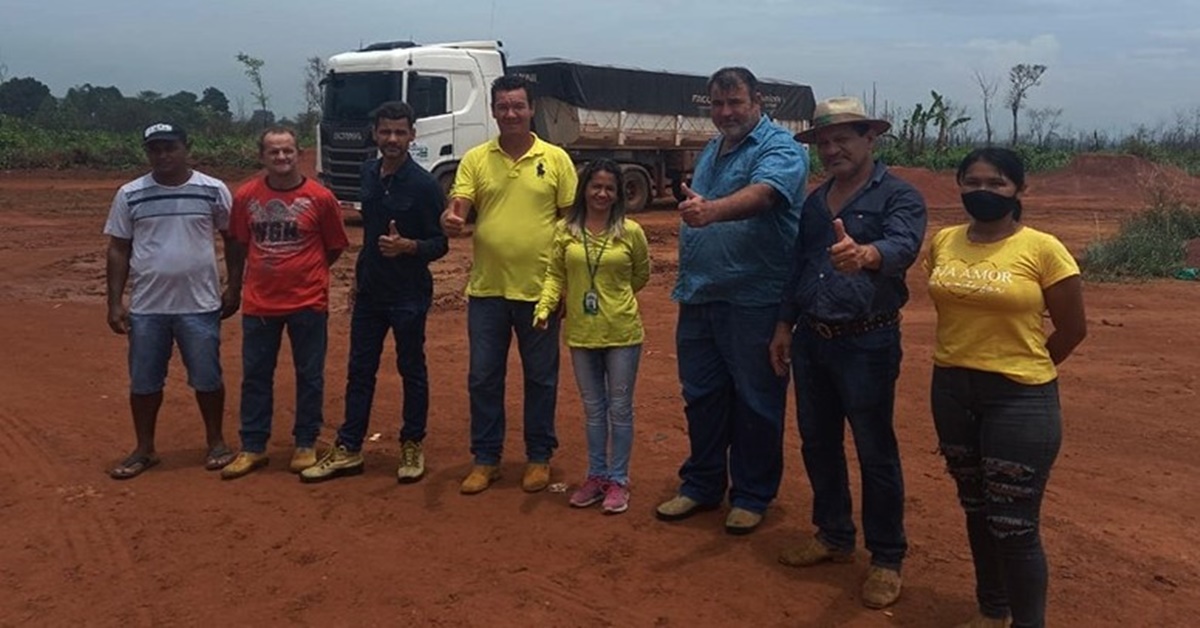 FORTALECIMENTO: Luizinho Goebel garante entrega de calcário para agricultores de São Miguel 