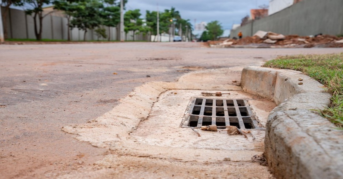 DRENAGEM: Serviços são intensificados mesmo no período chuvoso em Porto Velho