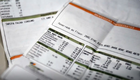 EM NOVEMBRO: Aneel mantém bandeira vermelha 1 na conta de luz