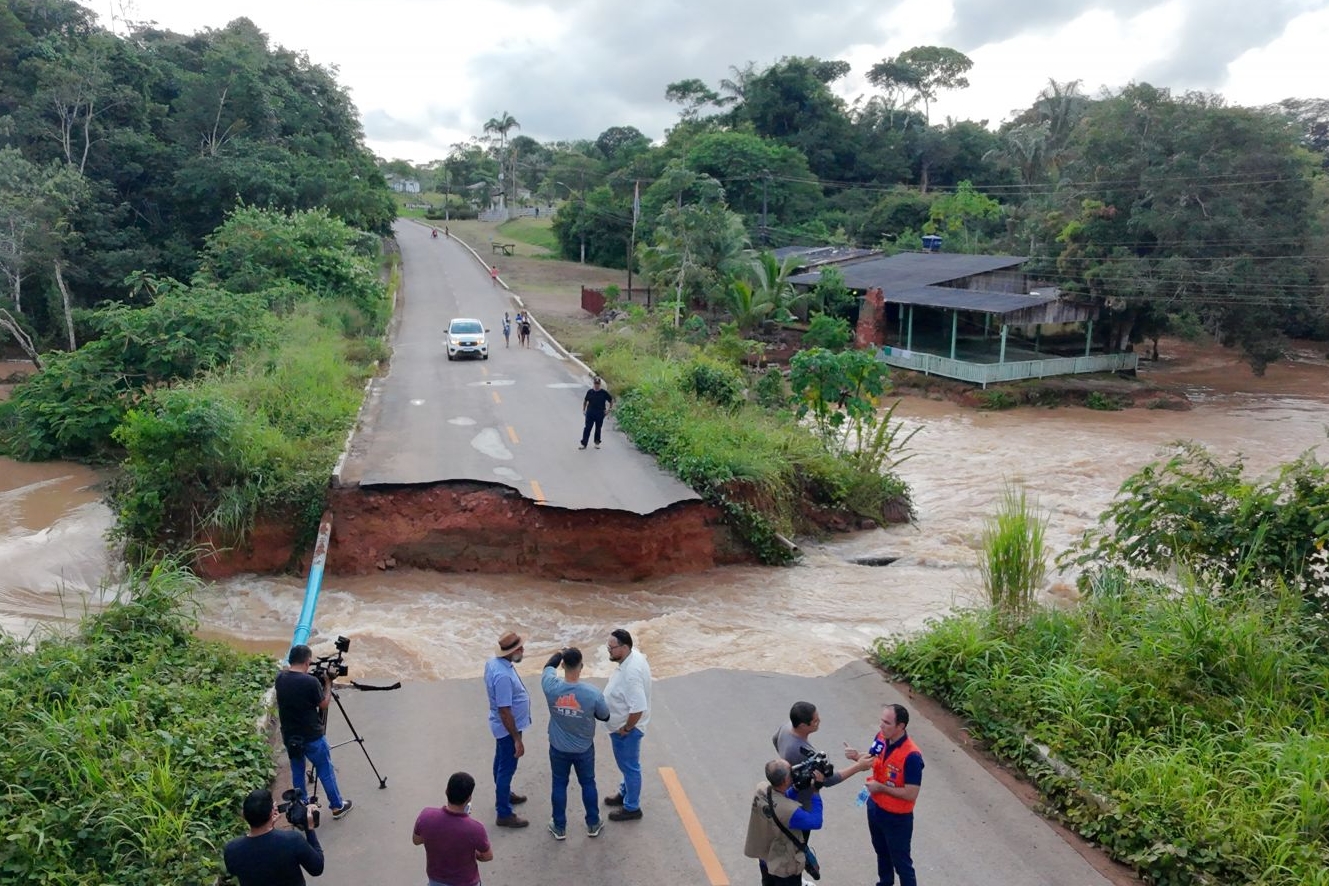 VIA BR-364: Estrada de Santo Antônio é isolada e acesso é feito pela entrada da hidrelétrica