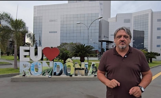 CIRONE DEIRÓ: Deputado apresenta título de cidadão honorário ao jornalista Paulo Mendes