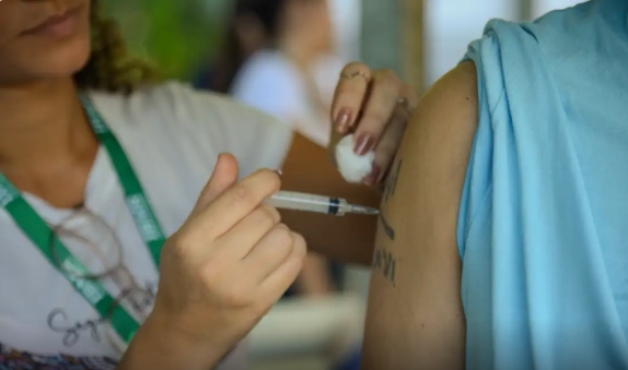 NESTE SÁBADO (21): País terá Dia D de Multivacinação