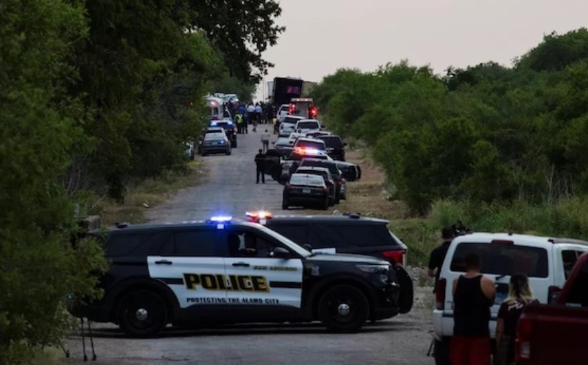 TERROR: Polícia do Texas encontra 46 corpos de imigrantes ilegais em caminhão